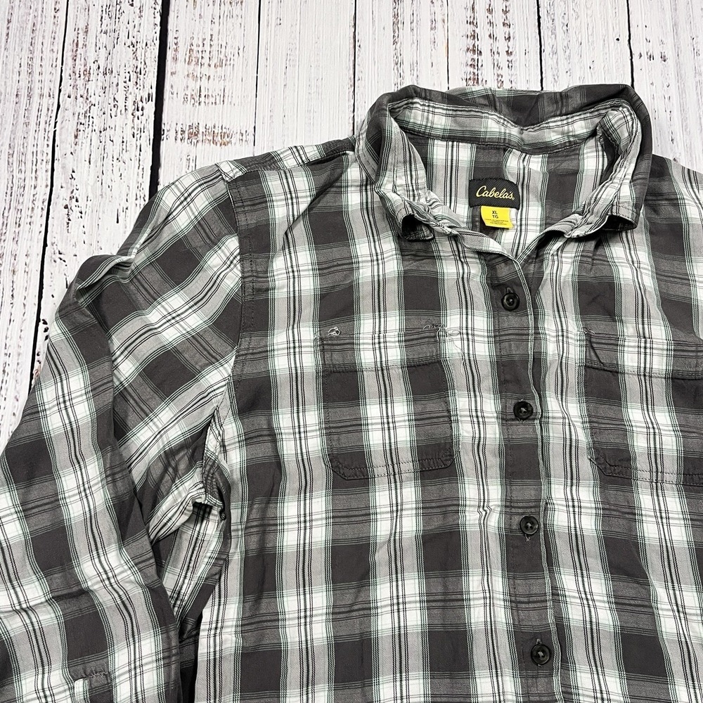 Cabela's Womens XL Shirt Gray Plaid Flannel Long Sleeve Button-Up Pockets Light - Picture 1 of 9
